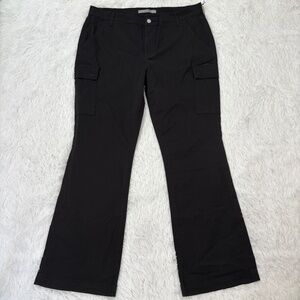 Joe's Black Cargo Bootcut Pants Size 14‎